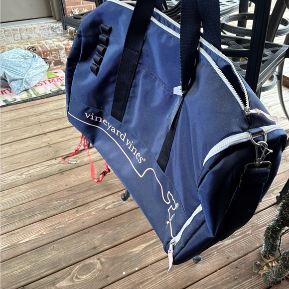 Vineyard vines overnight bag - Picture 2 of 2